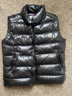 Moncler vest small