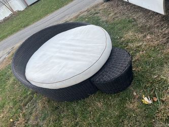 Oversized Wicker Lounger