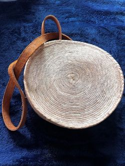Round handbag, real leather strap