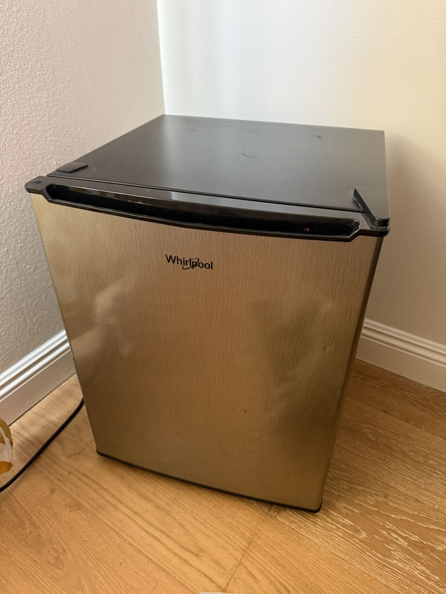 Whirlpool Mini Fridge