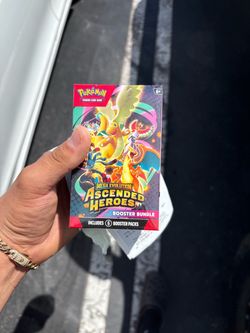 Ascended Hero’s Booster Bundle