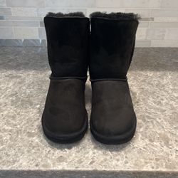 Lam Boots Size 6 