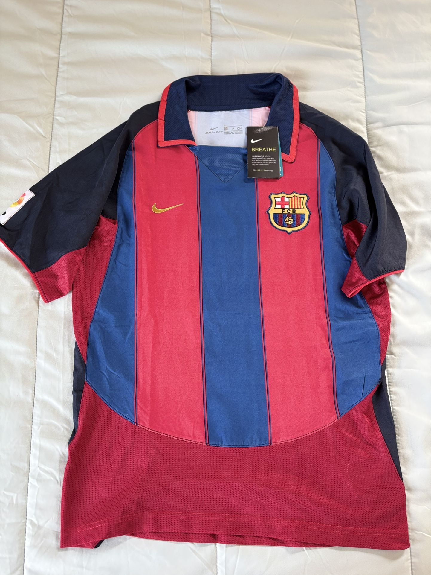 Retro FC Barcelona Jersey (Ronaldinho)