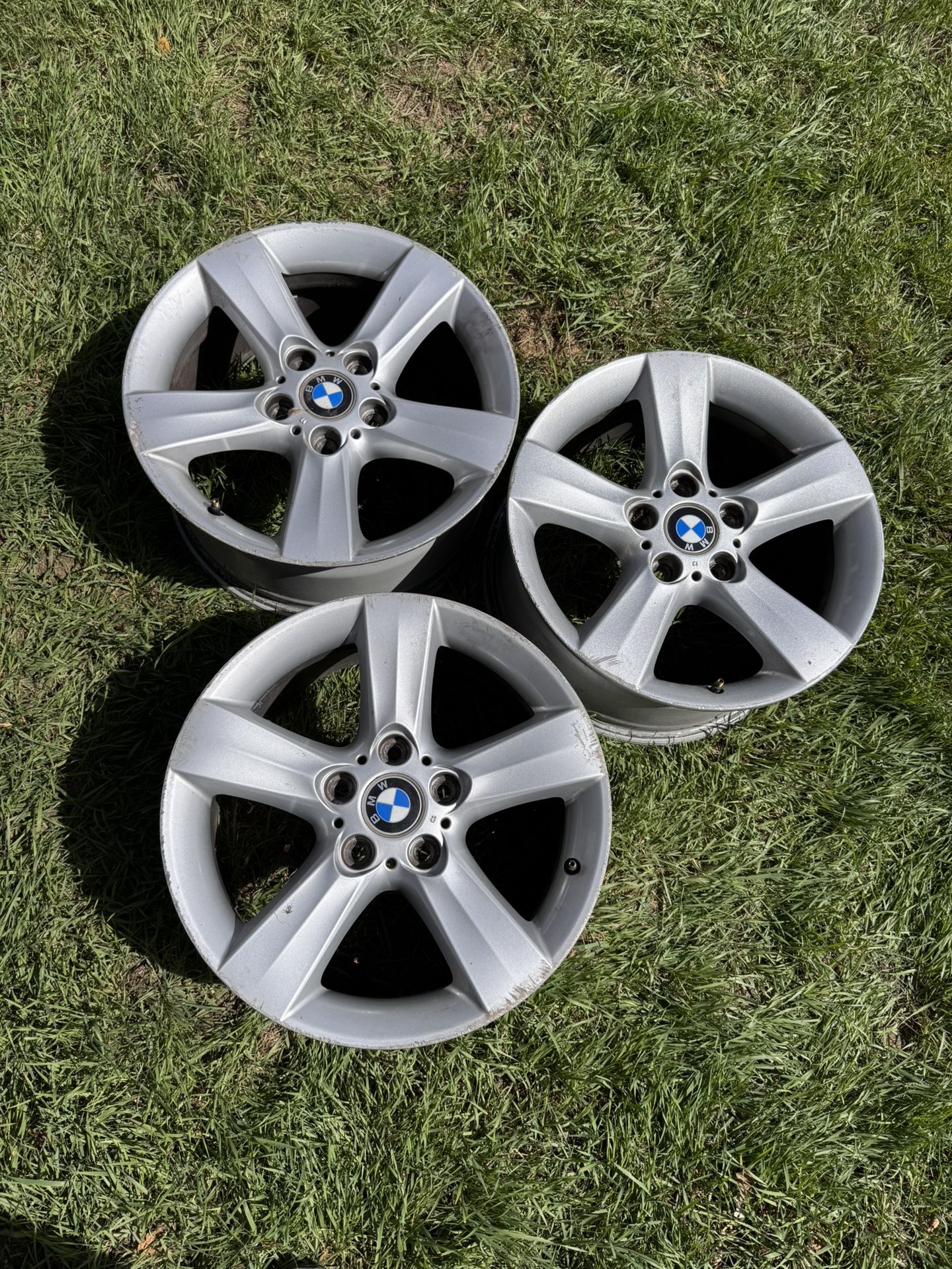 SINGLE (1) BMW 17x8 RIMS 47 OFFSET