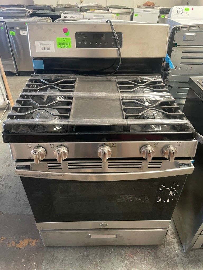 NEW GE JGBS66REKSS 5 Burner Gas Stove Range for Sale in Huntington