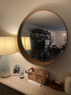 Round Mirror, walnut Finish