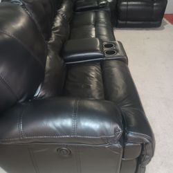 SECTIONAL GENUINE LEATHER RECLINER ELECTRIC BLACK COLOR.. DELIVERY SERVICE AVAILABLE 🚚💥🚚