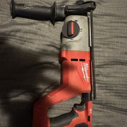 Milwaukee Rotary Hammer 
