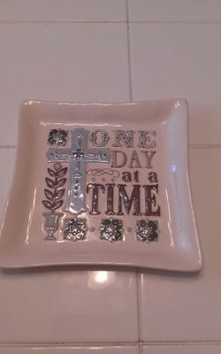 CERAMIC PLATE 8 X 8