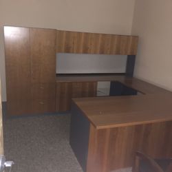 Office Desk In Perfect Condition I Got 4 Sets 250$ Each 