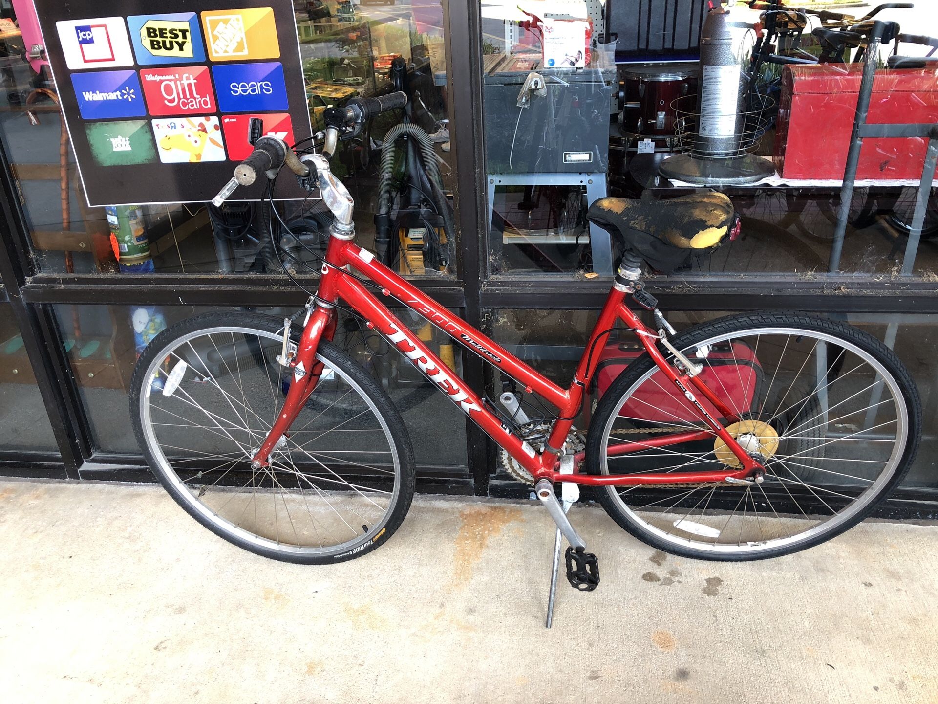 Trek 28” Women’s Hybrid Mountain Bike Red Multitrack 7300 SALE!!!