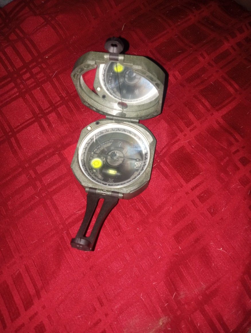 Burton M 2 Compass