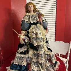 VINTAGE 33” UMBRELLA  PORCELAIN DOLL WITH STAND VICTORIA STYLE DRESS