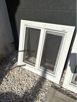 Retrofit vinyl windows