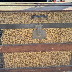 Antique Steamer Trunk from 1890
