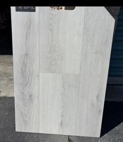 6.5 MM WATERPROOF FLOORING EVERYTHING MUST GO $1.49