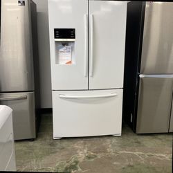 White Samsung French door refrigerator