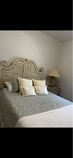 Queen bedroom set - solid wood bed frame, nightstand, dresser and lamp.