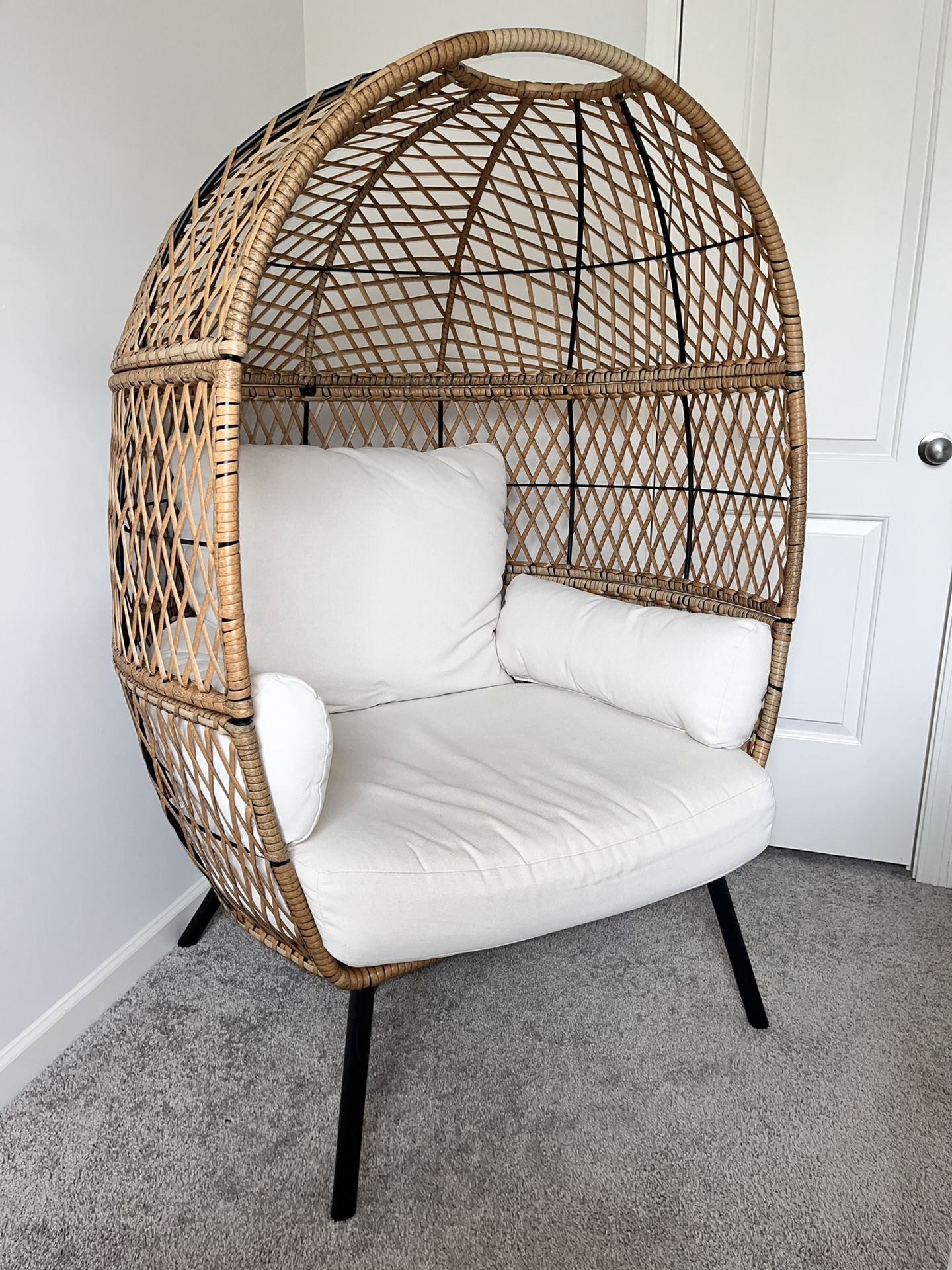 Better Homes & Gardens Ventura Outdoor Wicker  Egg Chair