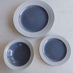NOVA Collection Stoneware 2 Place Settings