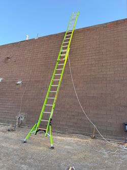 Little Giant 28ft Sumostance fiberglass extension Ladder