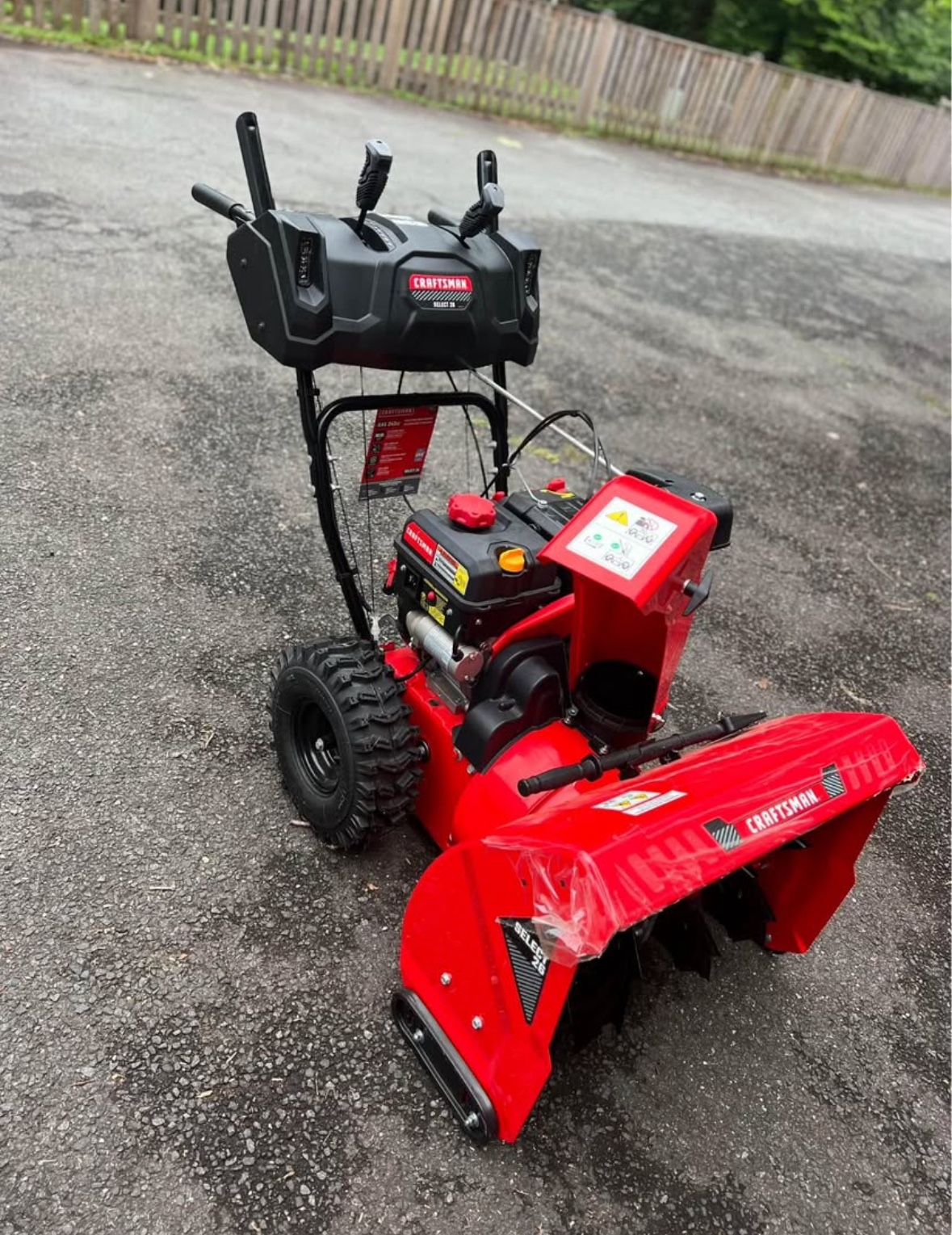 CRAFTSMAN Select gg26-in 243-cc Two-stage Self-propelled Gas Snow Blower