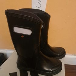 Water Prof  Boots Gs Size 3 Kids