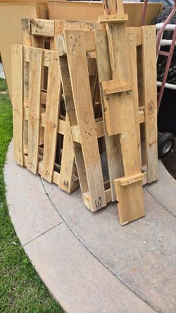 Free pallets