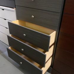Five Drawers Rails Dresser 