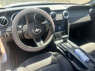 2009 ford mustang