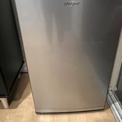 Whirlpool 4.3 cu ft Mini Refrigerator Stainless Steel WH43S1E: Compact Dorm Fridge, Energy Star, Reversible Door, 2 Shelves