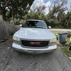 2003 GMC Yukon