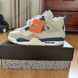 Military Blue Jordan 4 size 11.5M