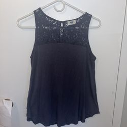 Old Navy Woman’s XS Deep Periwinkle lace sleeveless top. 