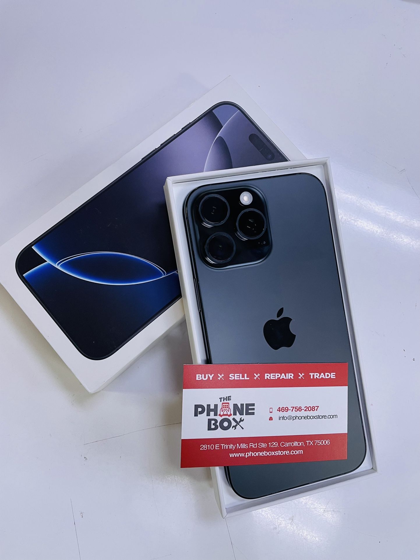 iPhone 16 Pro Max 256GB Unlocked Available On 🥳🎄Christmas Sale For Just $849🎊