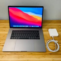MacBook Pro 15” Laptop Apple Space Grey Intel Core i7/16GB RAM/512GB⚡️Microsoft Office Word Excel,Logic,Final Cut💻 1Yr Wrnty✅ $0Down Finance Availabl