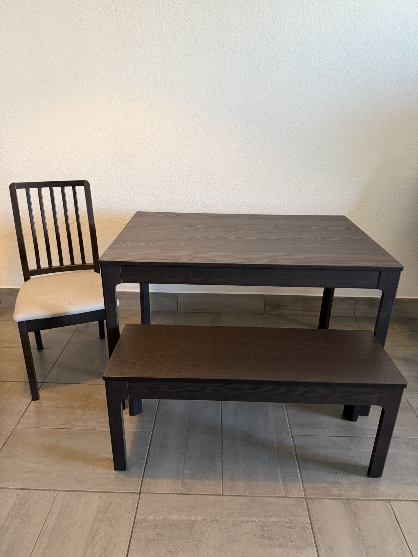 IKEA EKEDALEN Extendable Dining Room Table Set