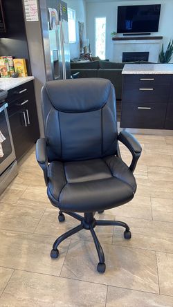 Desk chair