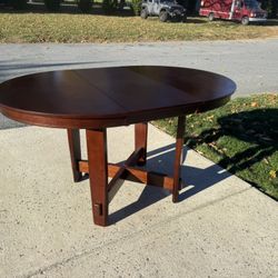 Berkline Round / Oval Counter Height Table w/ Hideaway Leaf - NEW IN BOX - Marietta, Pa Pick Up