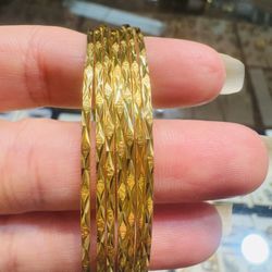 14K YellowGold | 7 Days Bangle D/C Style