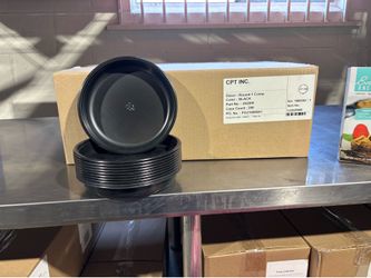 CLOSE OUT SALE/ BAKEABLE TRAYS