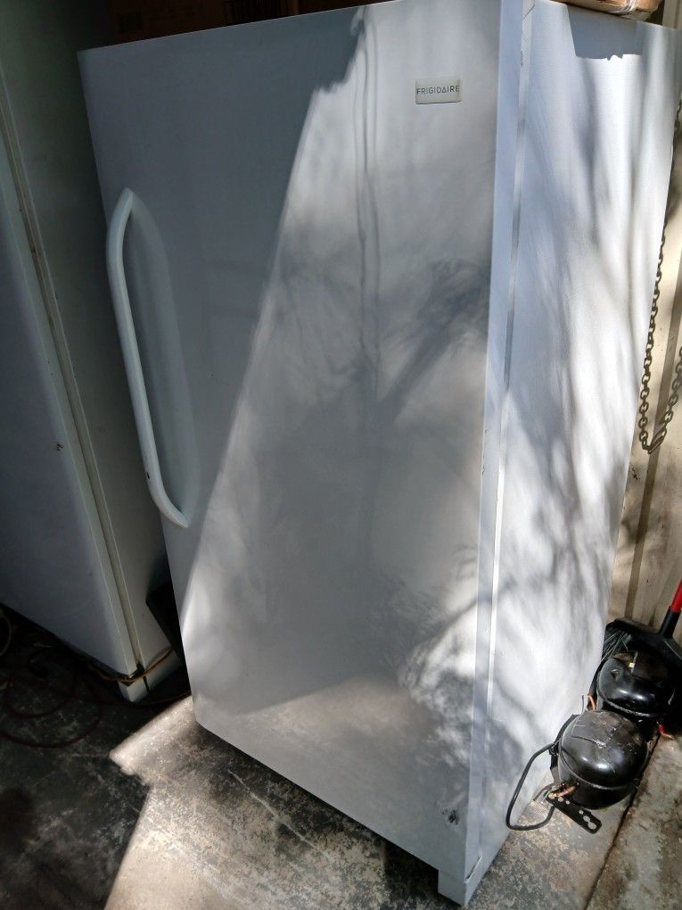 Freezer For Low Price Working Well 