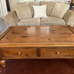 Coffee Table & Side Table
