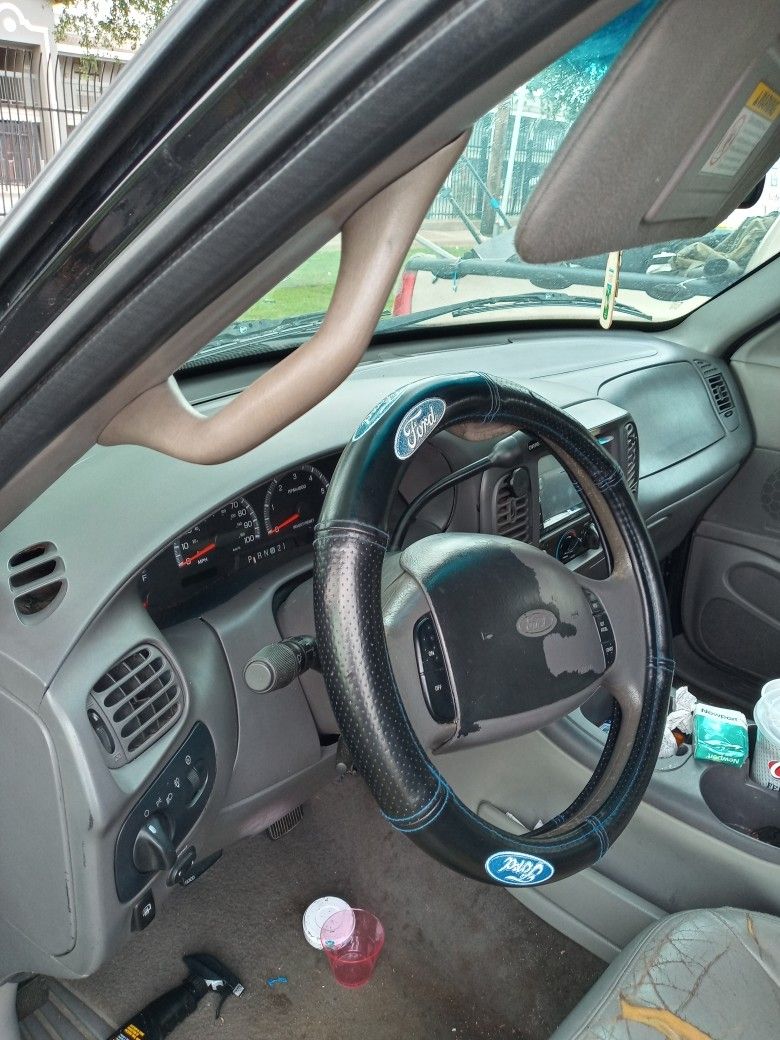 02 Expedition Xlt