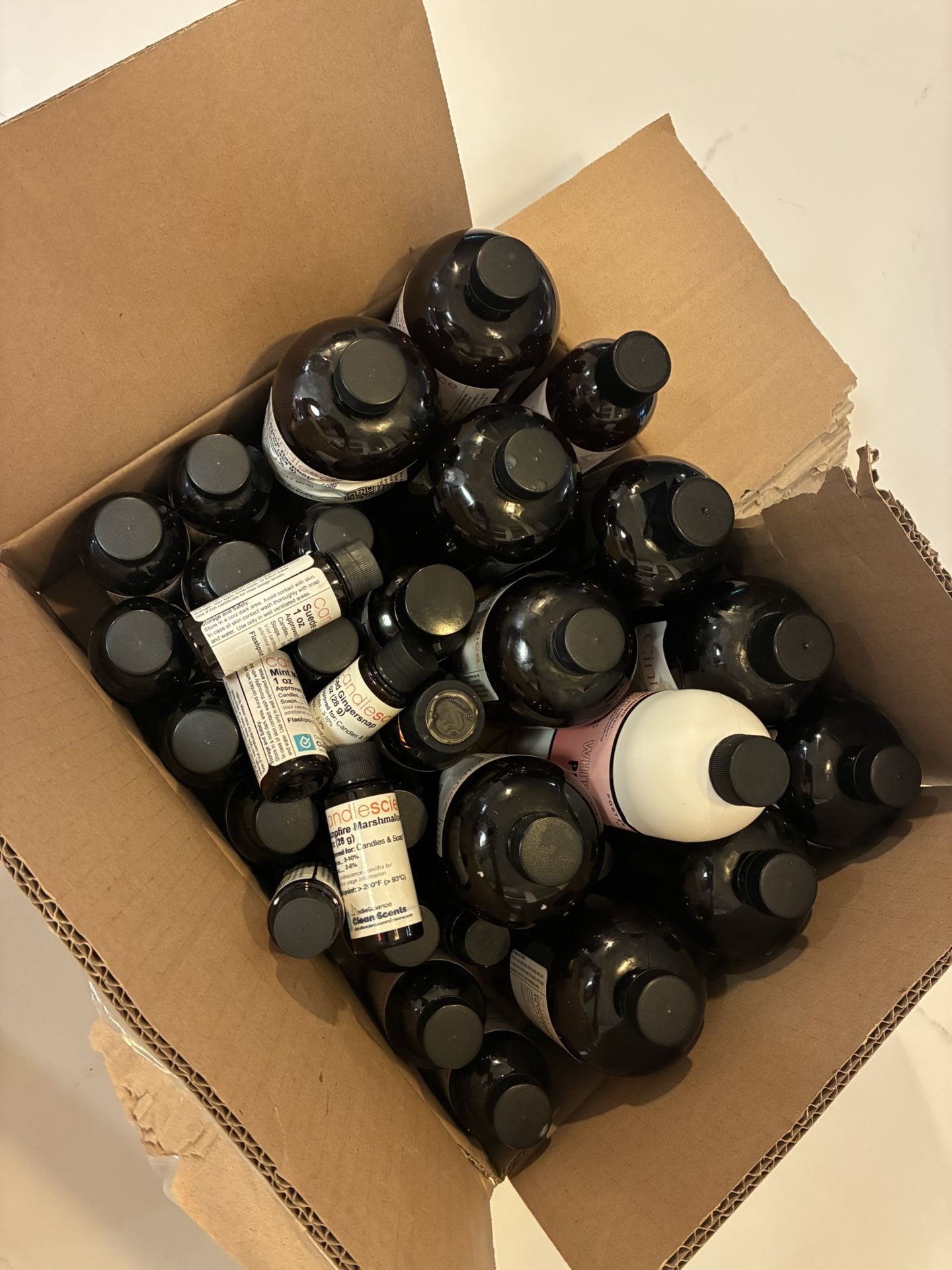 CANDLE FRAGRANCE OILS