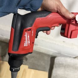 M18 FUEL 18V Lithium-Ion Brushless Cordless Drywall Screw