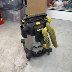 DeWalt Wet Dry Vacuum 10 Gallons