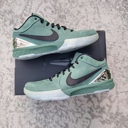 Nike Kobe 4