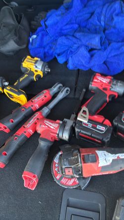 Milwaukee & dewalt & hilti bundle.