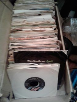 About 200 Nice 45 rpm records.mostly 60s and 70s